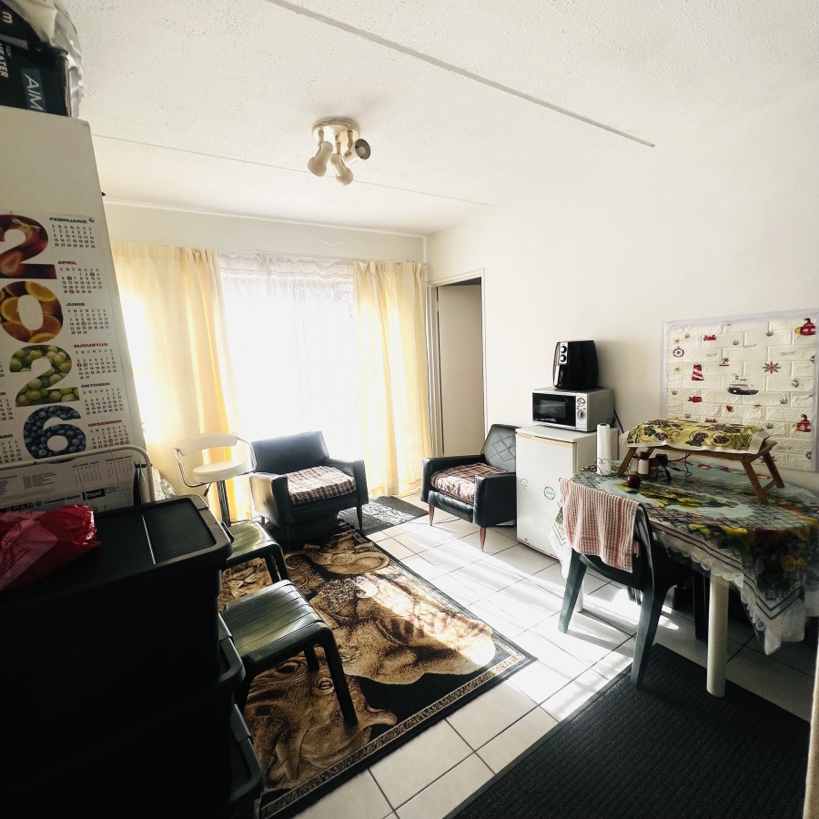 1 Bedroom Property for Sale in Guldenland Western Cape